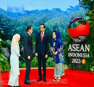 KTT Ke-43 ASEAN Dimulai, Presiden Jokowi dan Ibu Iriana Sambut Para Pemimpin ASEAN